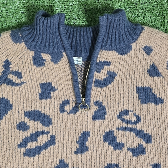 SIMPLY SOUTHERN | LEO SOFT & COZY SWEATER KNIT HEAVYWEIGHT LEOPARD PULLOVER - Picture 4 of 13